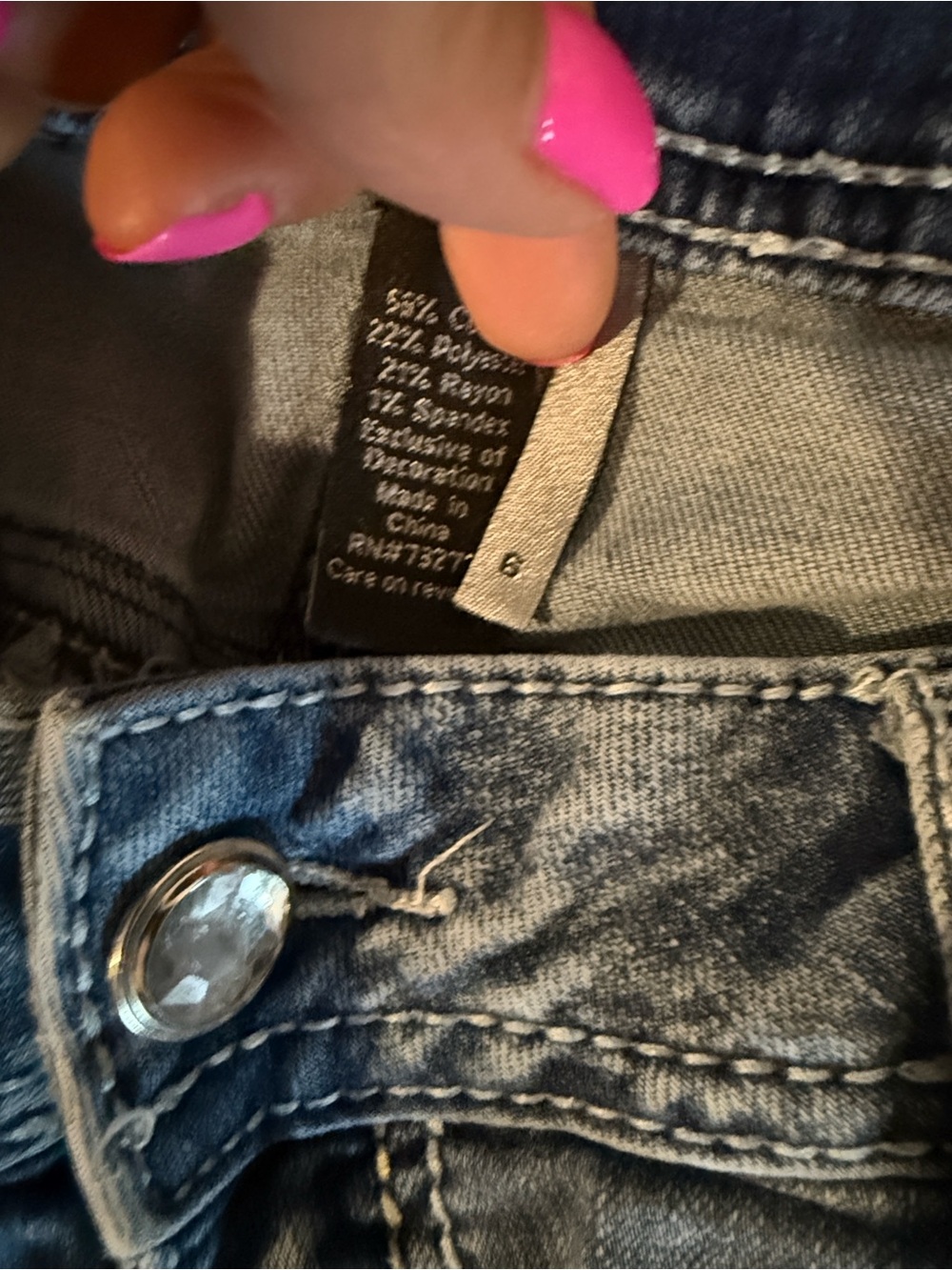 2 pairs Apt. 9 Women's Embellished Back-Pocket Blue Denim Jeans - Picture 5 of 8